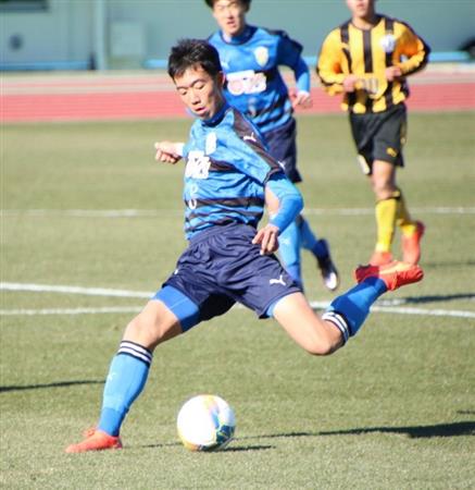 試合に奮闘する選手の画像3
