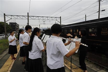 翔陽高校吹奏楽部による演奏