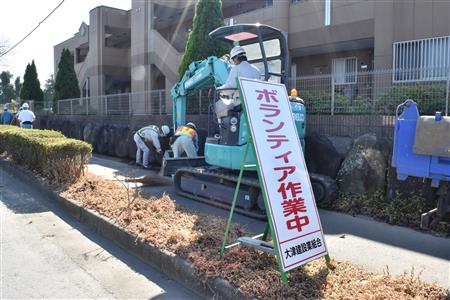 側溝の清掃