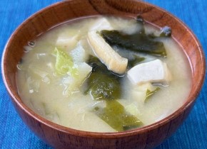 ピリ辛味噌汁