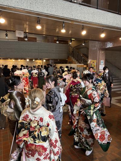 会場に集まる皆さん