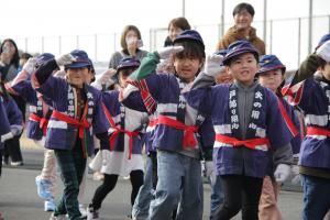 幼児による行進