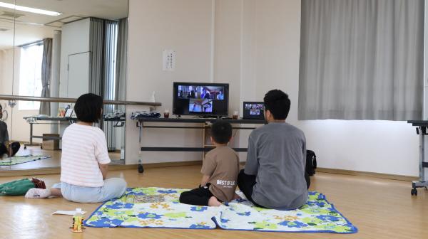 モニター参加室の様子