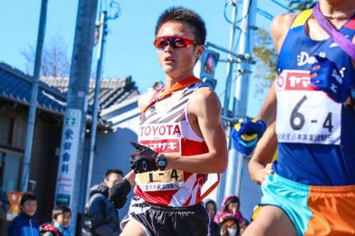 第60回全日本実業団対抗駅伝で走る窪田さん