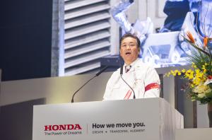 挨拶をする島添所長