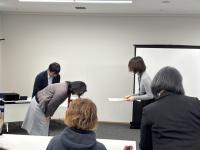 修了証授与写真