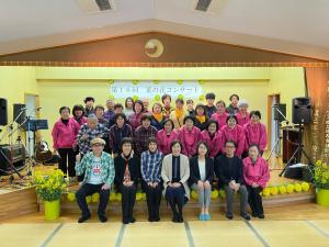 女性の会会員集合写真