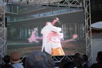 大型ビジョンで映された作品