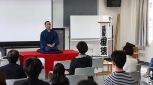 爪田家桐璃さんの落語